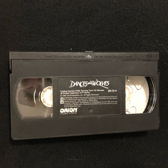 “Dances with Wolves” on VHS - Excellent Condition - made in 1990 📼 - Picture 5 of 10